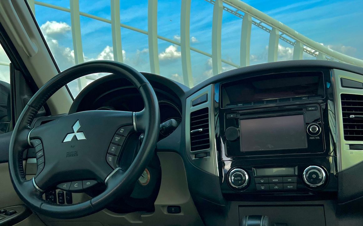 MITSUBISHI PAJERO - image 8