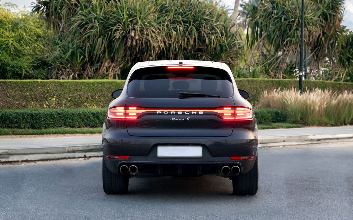 Porsche Macan - image 2