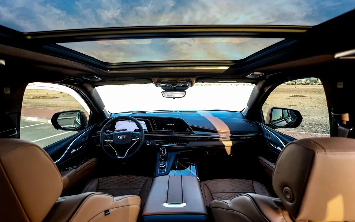 Cadillac Escalade Full Option Black - image 9