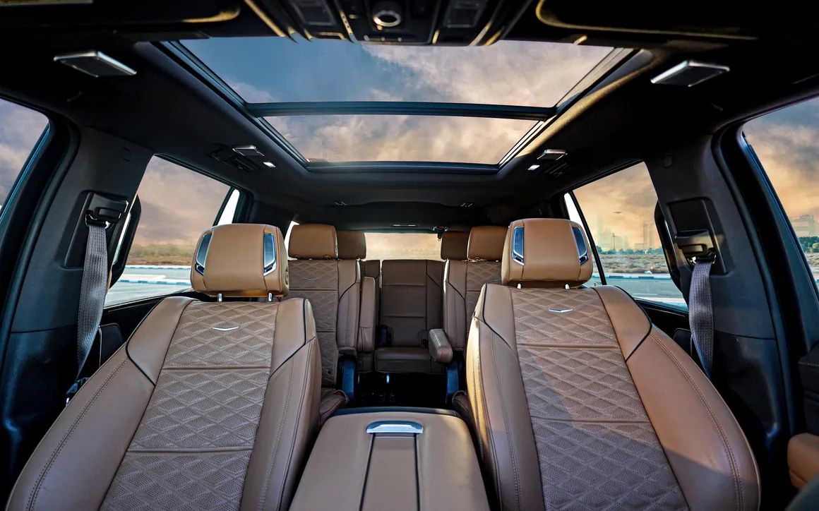 Cadillac Escalade Full Option Black - image 13