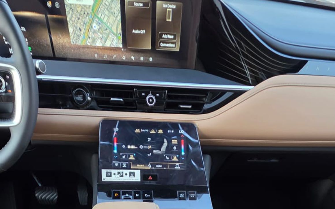 INFINITI QX 80 - image 12