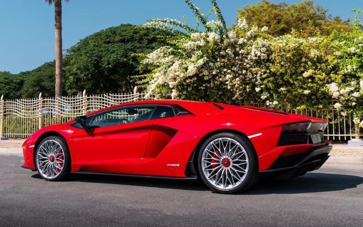LAMBORGHINI AVENTADOR - image 6