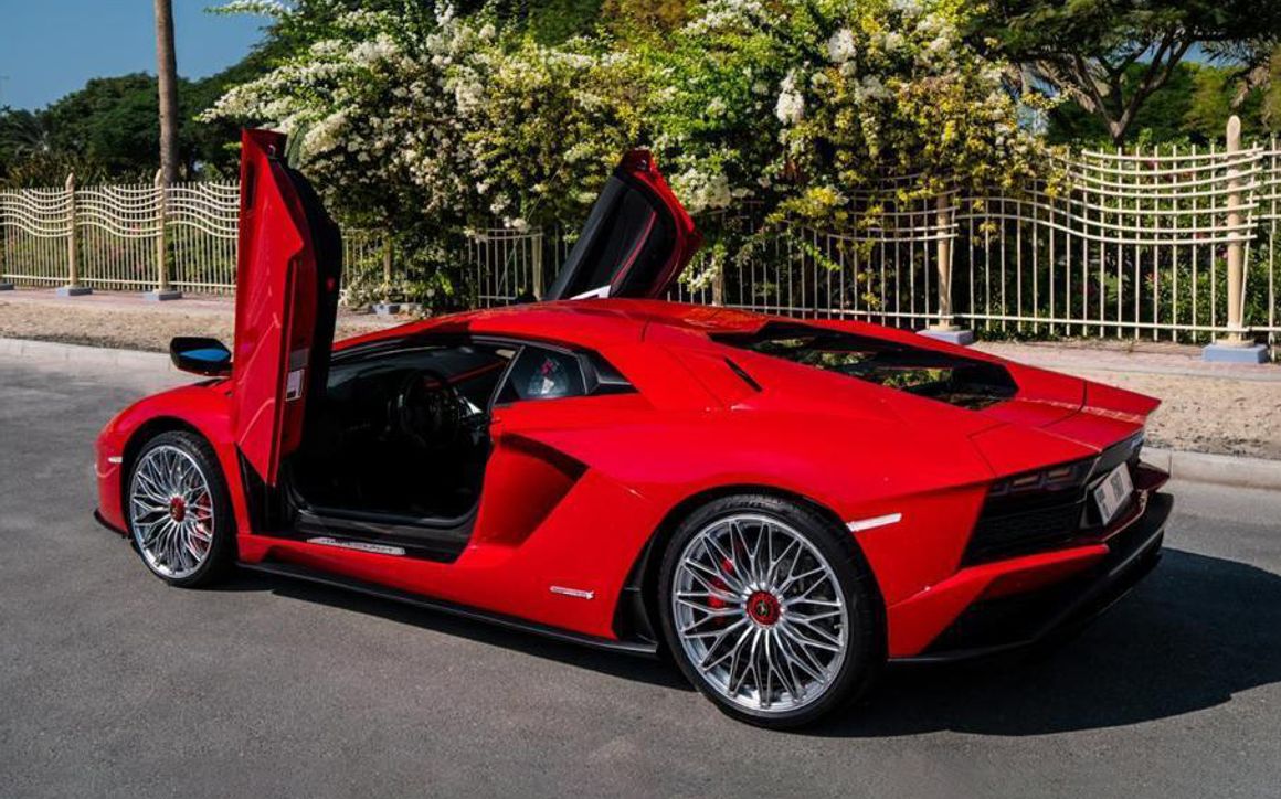 LAMBORGHINI AVENTADOR - image 7