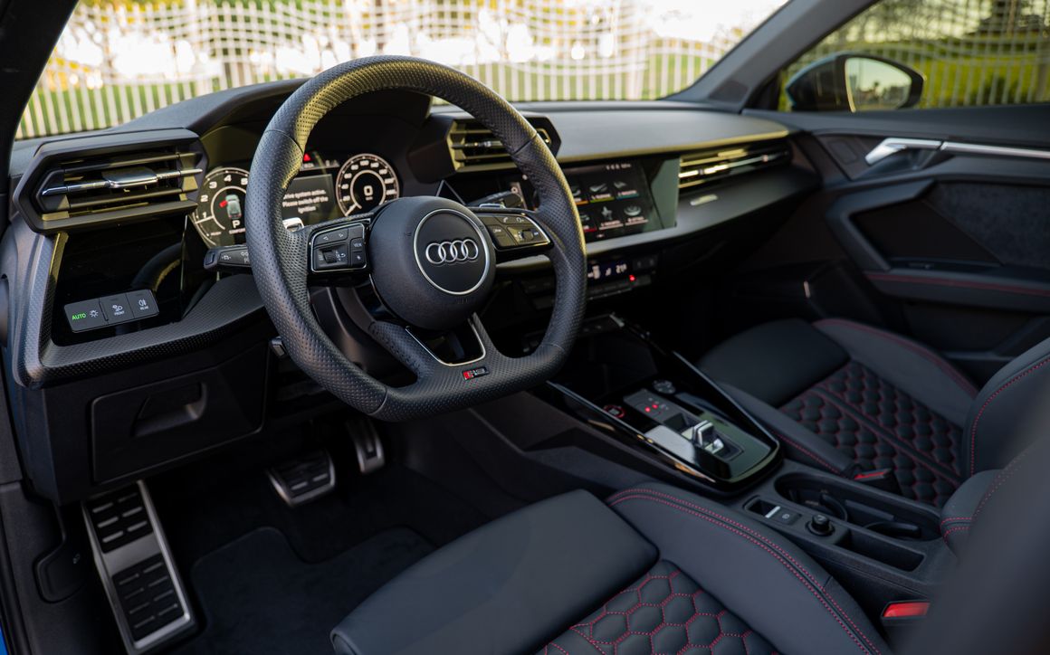Audi RS3 Sportback - image 8