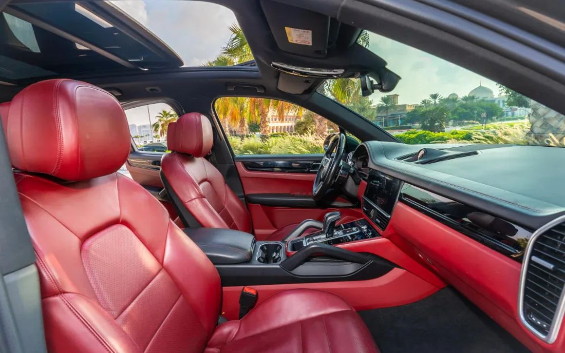 PORSCHE CAYENNE - image 21