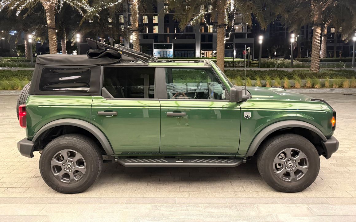 Ford Bronco - image 5