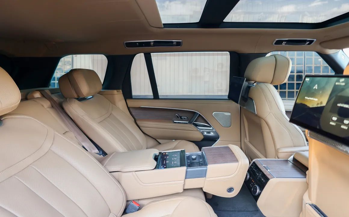 Range Rover Vogue Autobiography Long - image 23