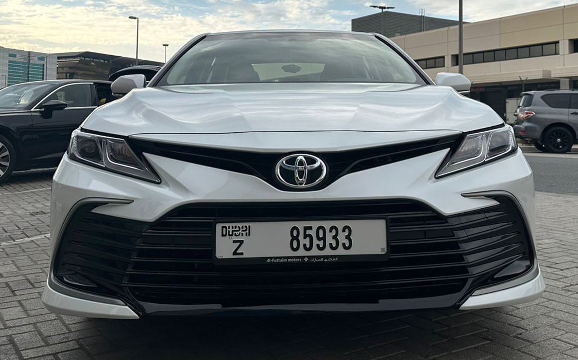 TOYOTA CAMRY - image 2