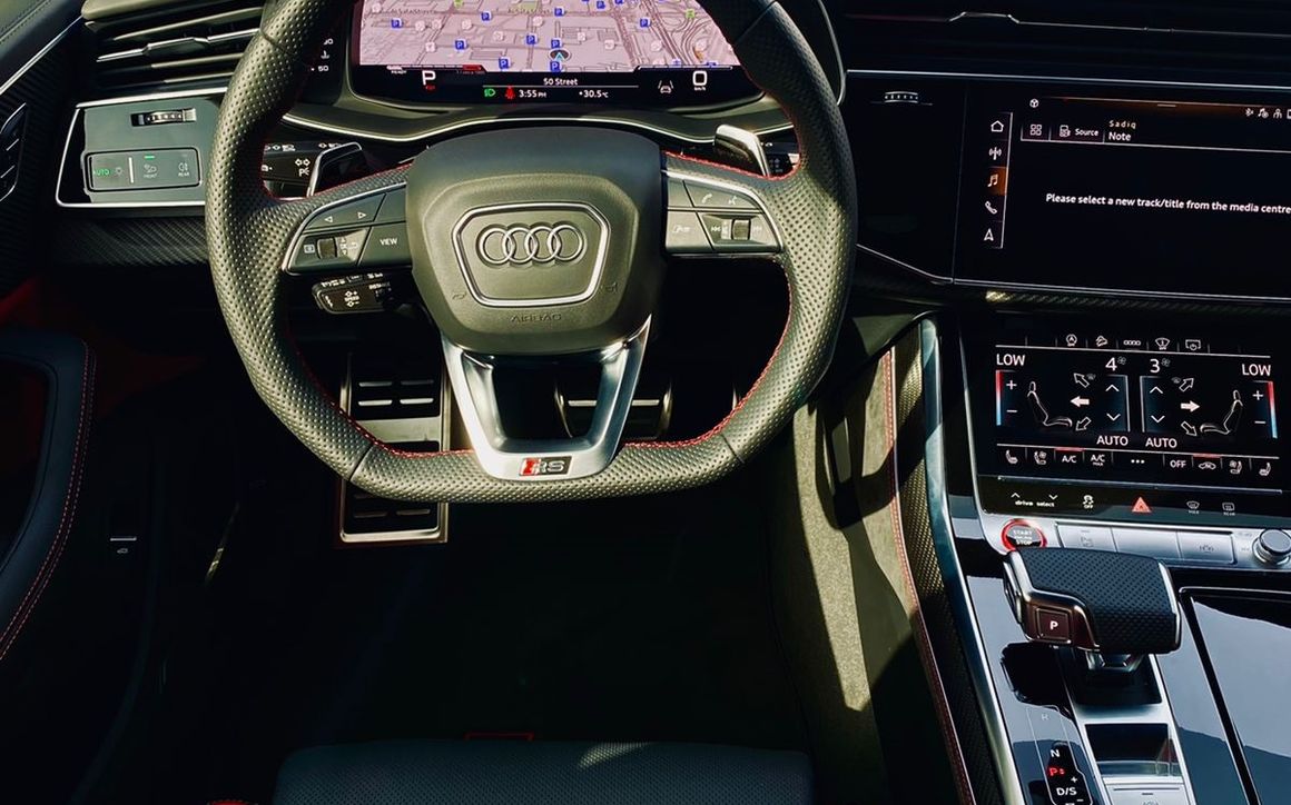 AUDI RS Q8 - image 12