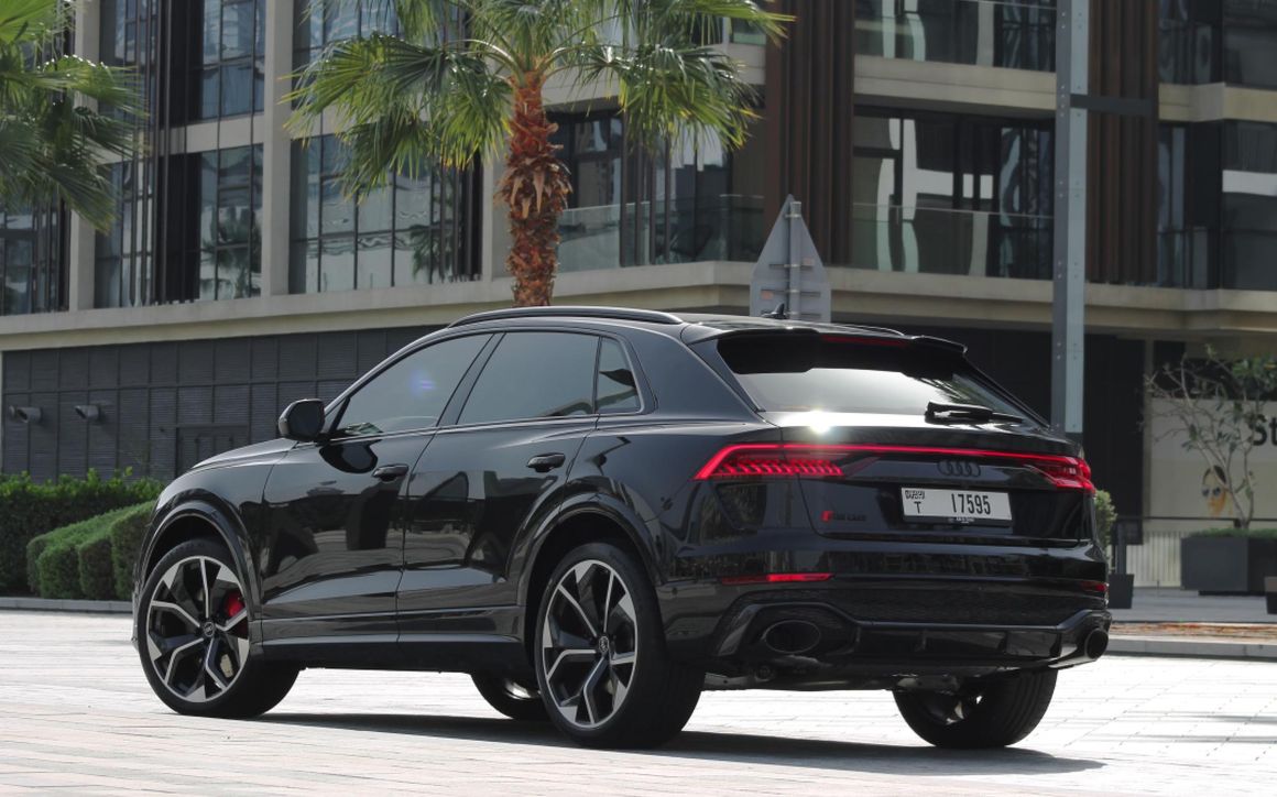 AUDI RS Q8 - image 3