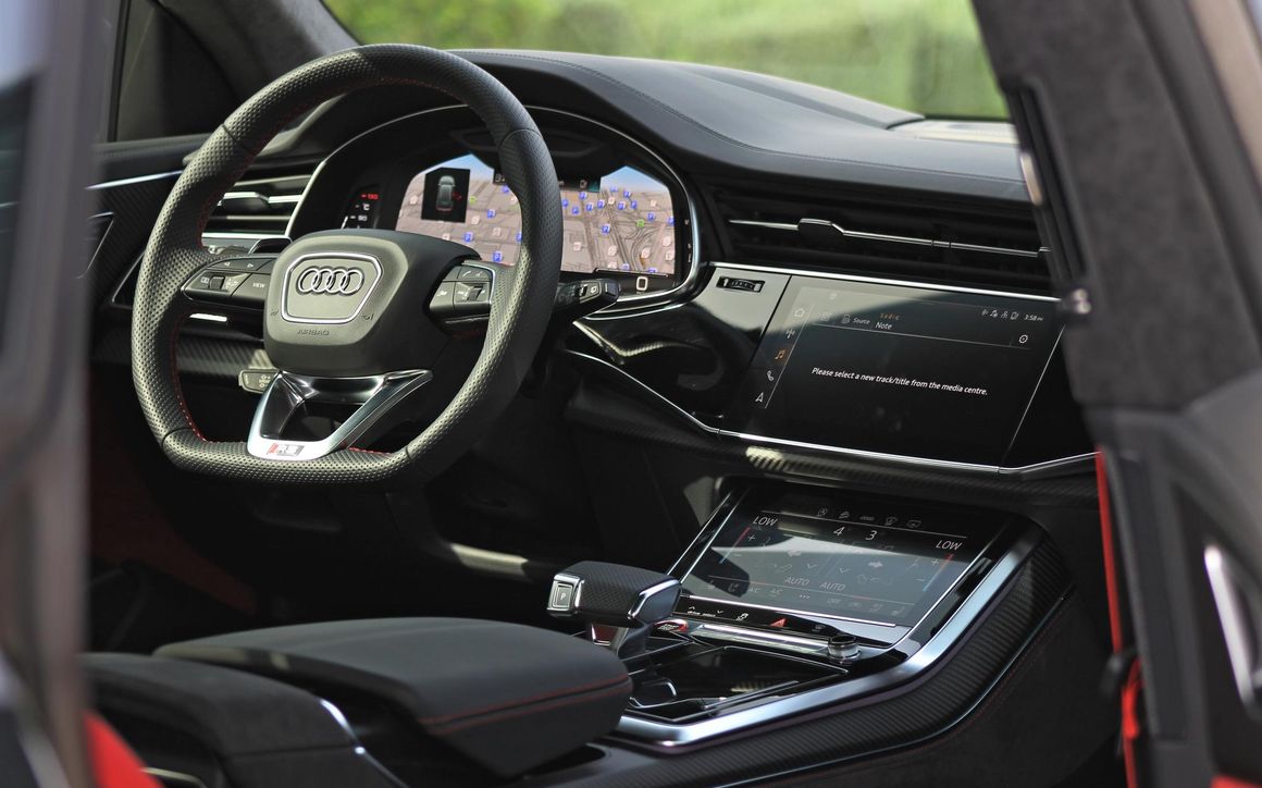 AUDI RS Q8 - image 7
