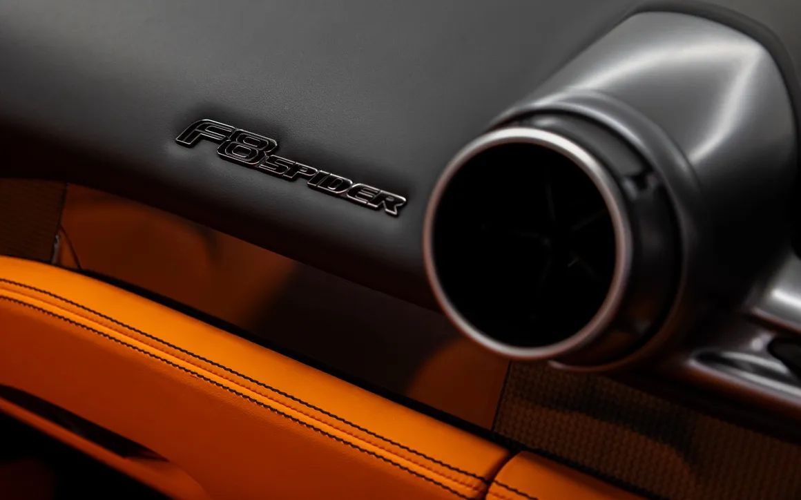 Ferrari F8 Spider - image 12