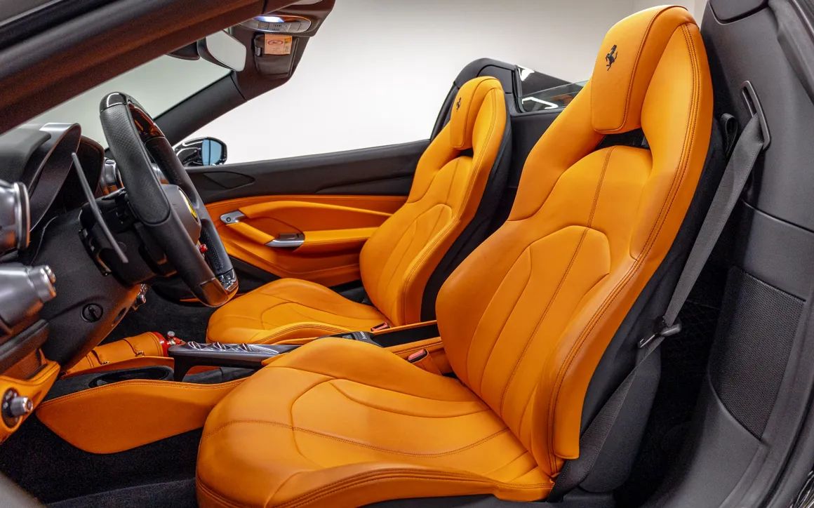 Ferrari F8 Spider - image 8