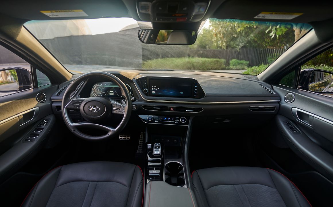 HYUNDAI SONATA - image 5