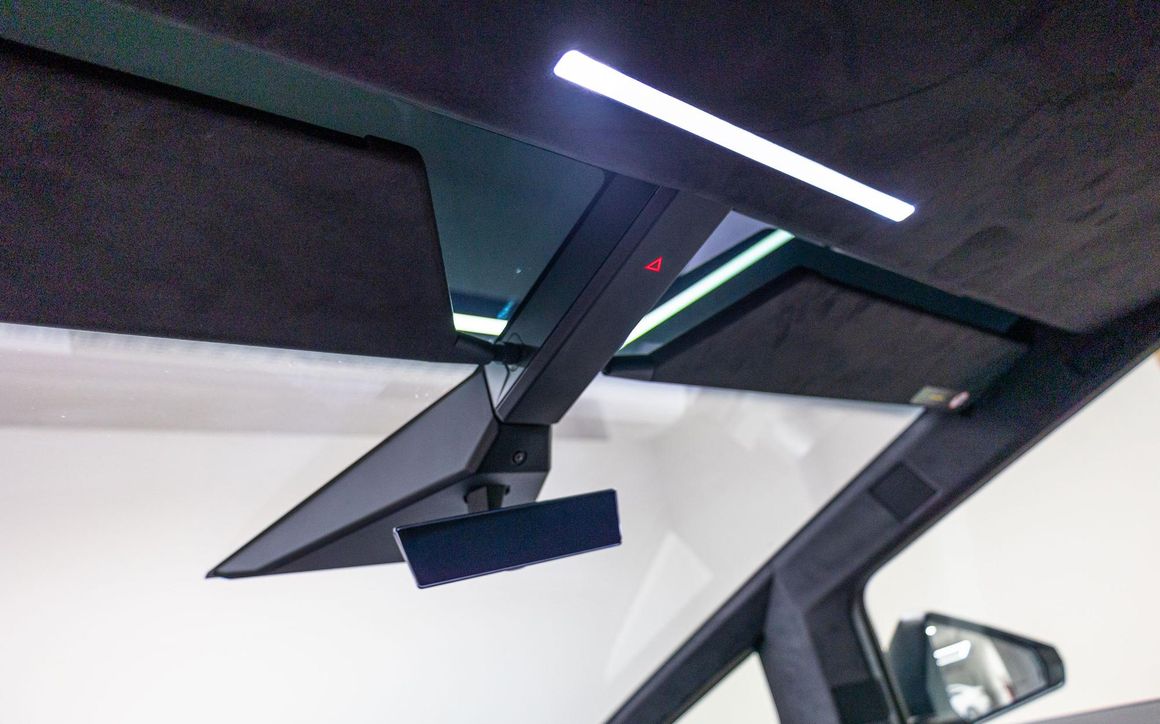 Tesla Cybertruck - image 20