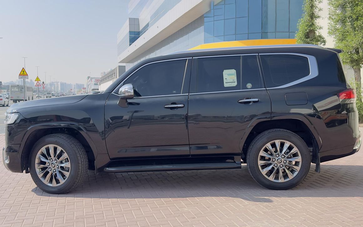 TOYOTA Landcruiser - image 2