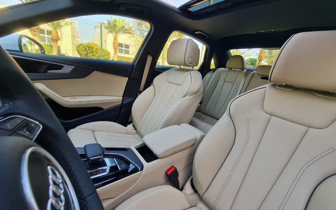 AUDI A4 - image 11