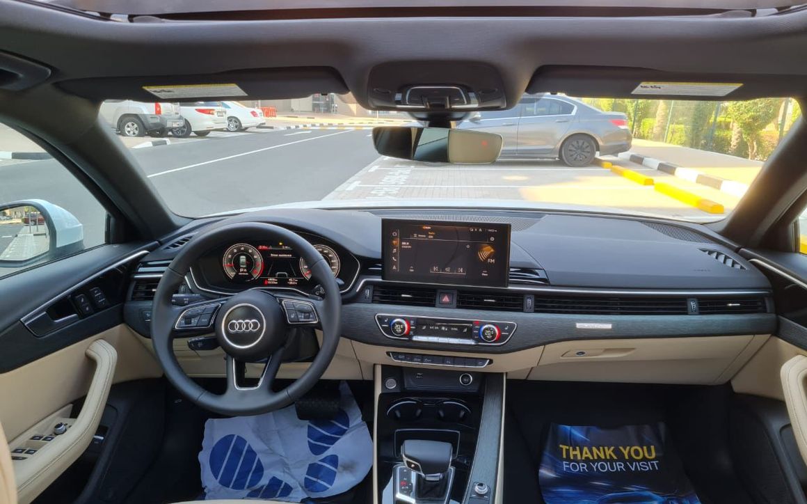 AUDI A4 - image 9