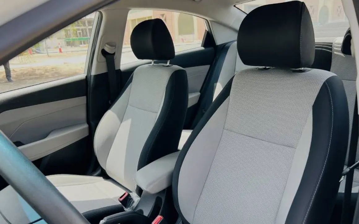 Hyundai Accent - image 14
