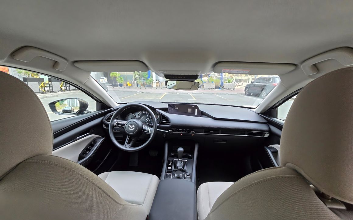Mazda 3 - image 5