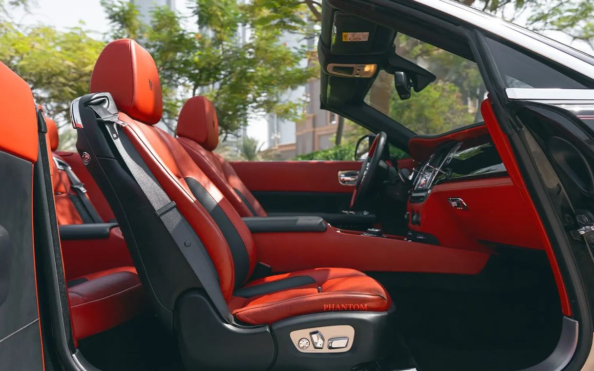 ROLLS ROYCE DAWN - image 8