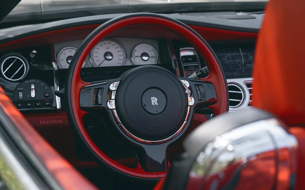 ROLLS ROYCE DAWN - image 13