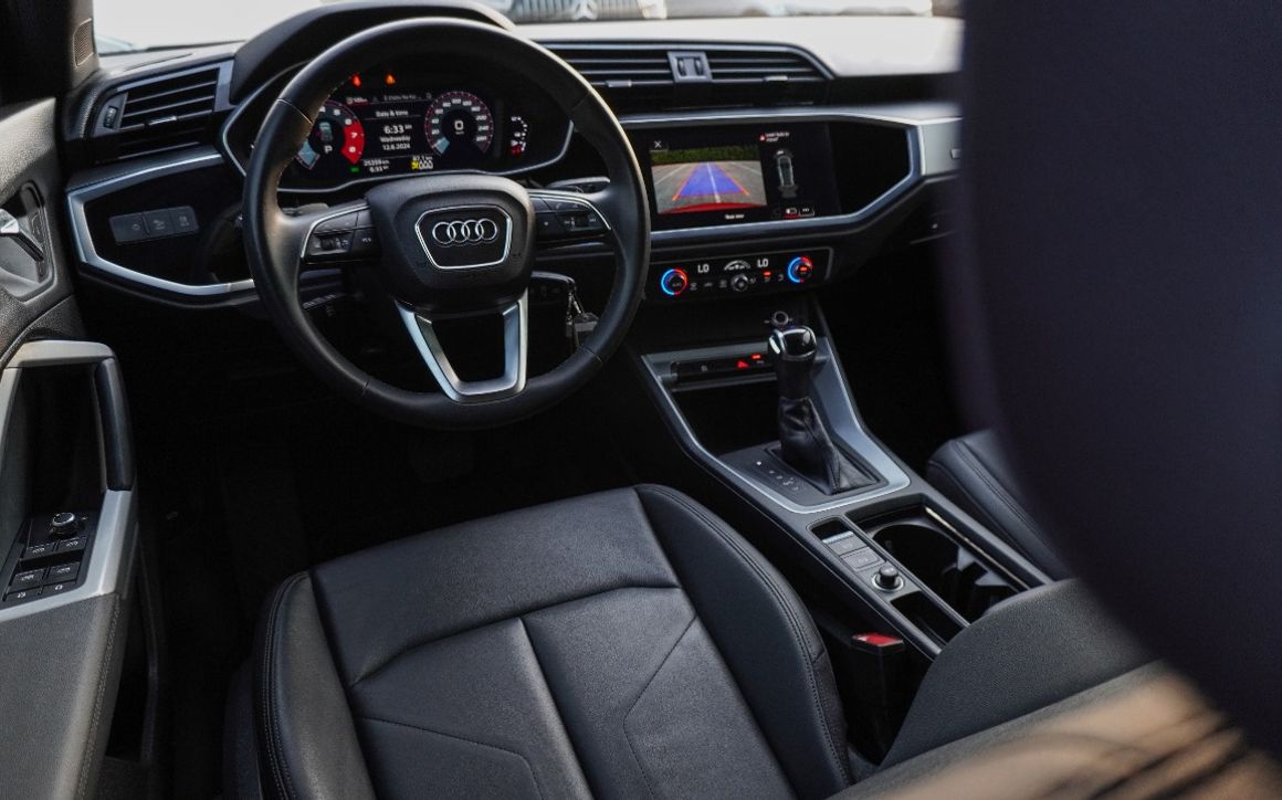 Audi Q3 - image 12