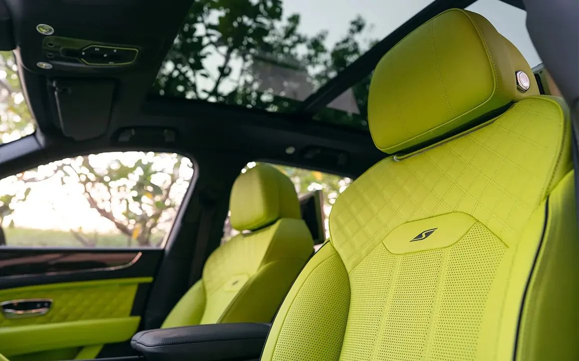 Bentley BENTAYGA - image 11