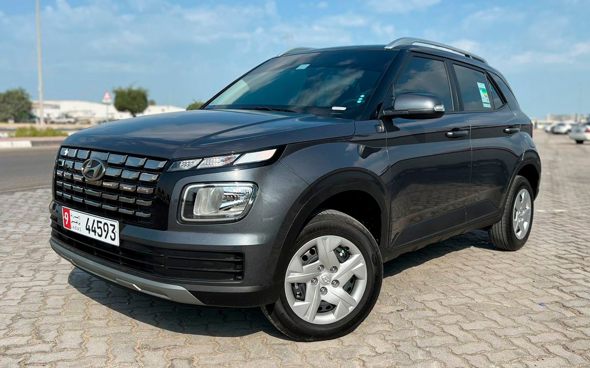 HYUNDAI VENUE - image 1