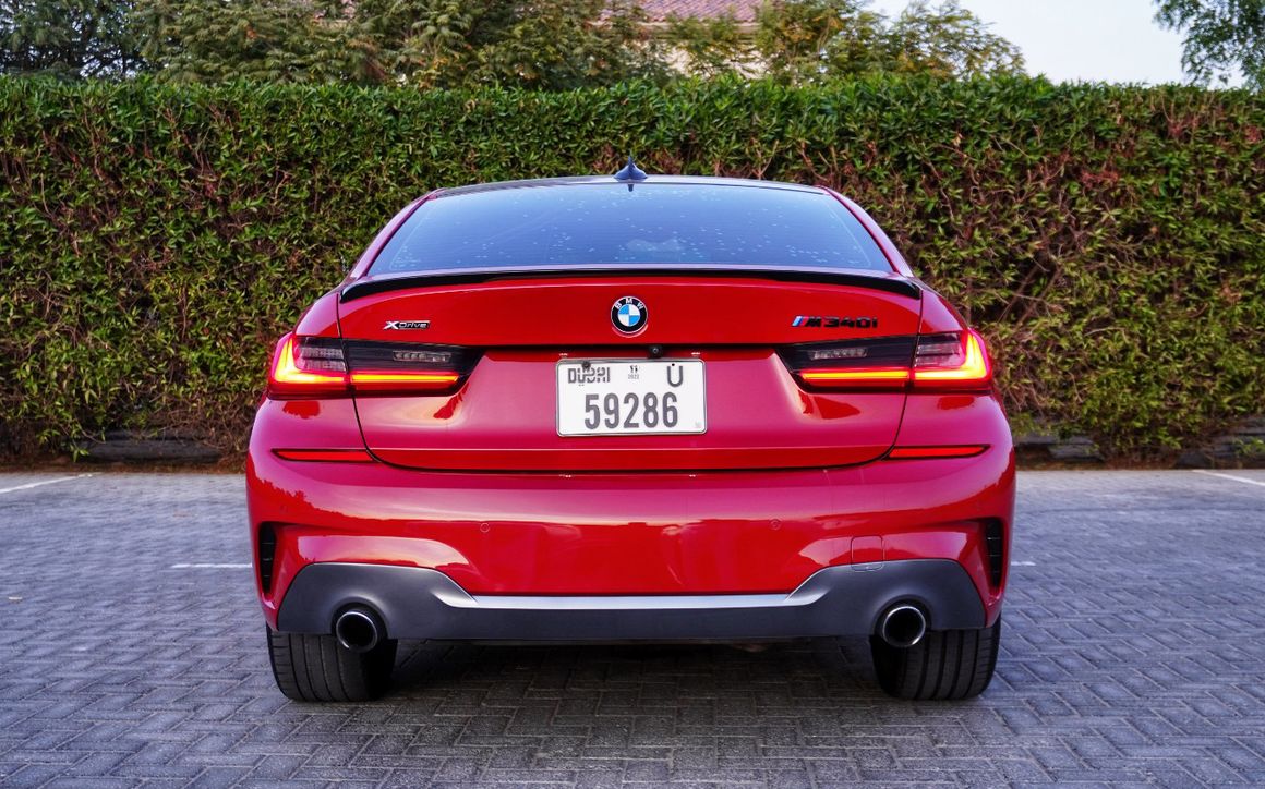 BMW 330i M LINE - image 5