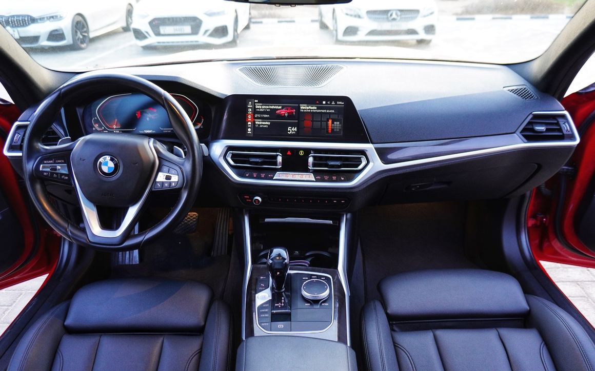 BMW 330i M LINE - image 9