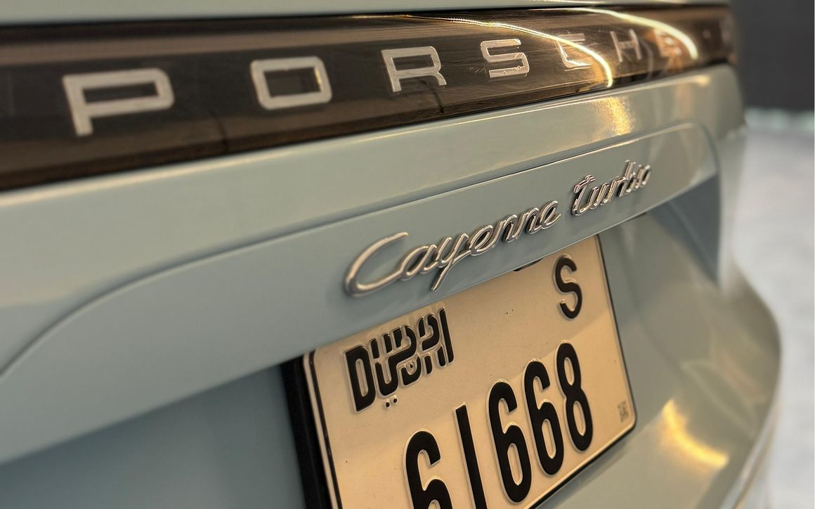 PORSCHE CAYENNE - image 5