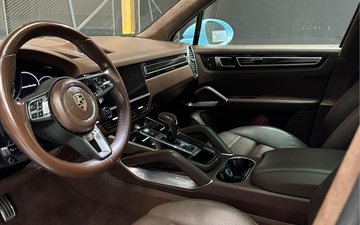 PORSCHE CAYENNE - image 6