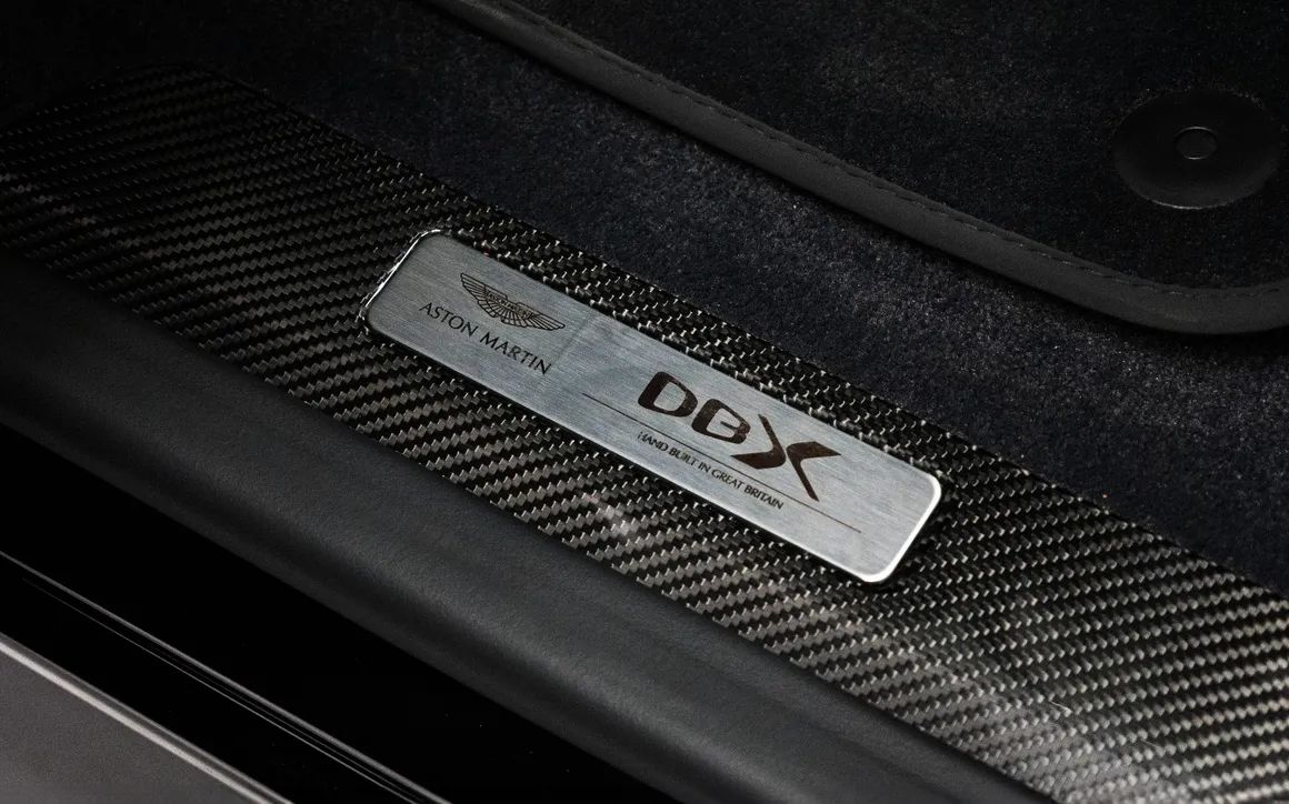 Aston Martin DBX 707 - image 13
