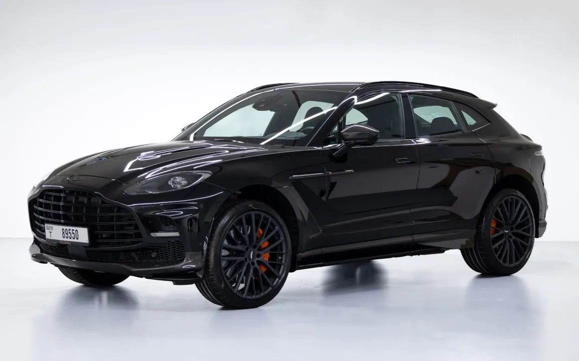 Aston Martin DBX 707 - image 1