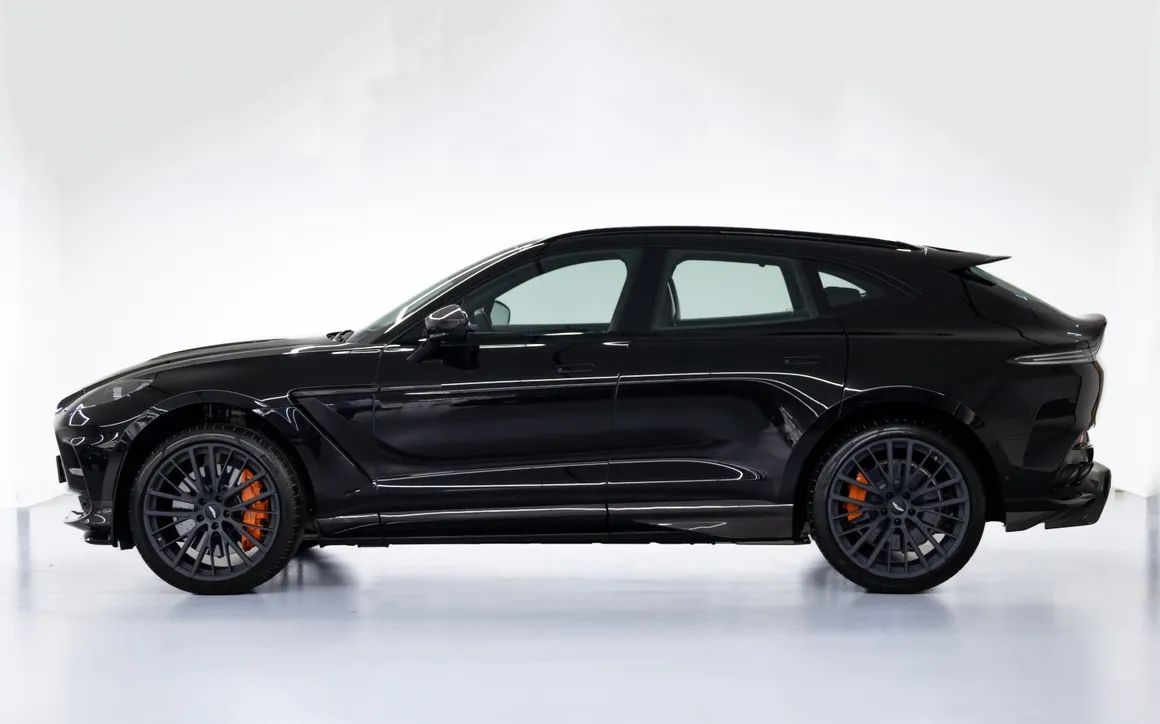 Aston Martin DBX 707 - image 2
