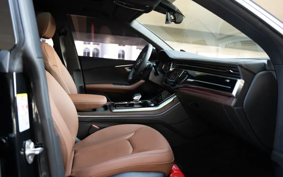 AUDI Q8 - image 6