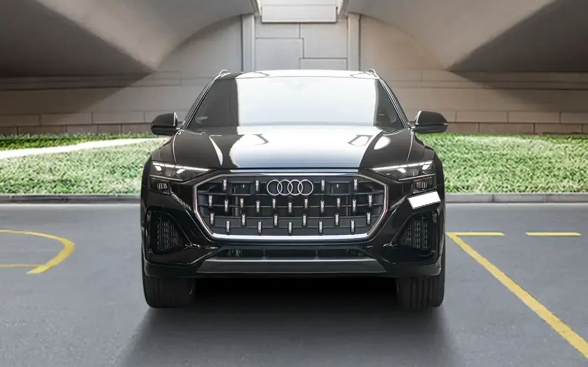 AUDI Q8 - image 3