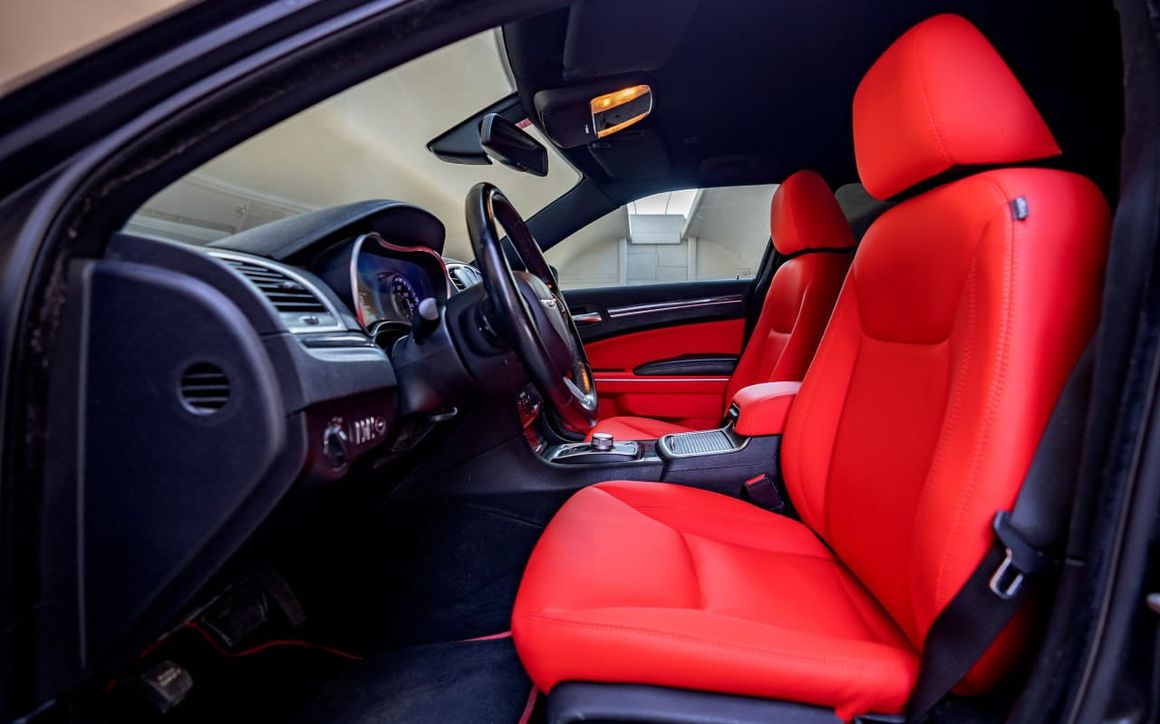 CHRYSLER 300 2019 - image 7