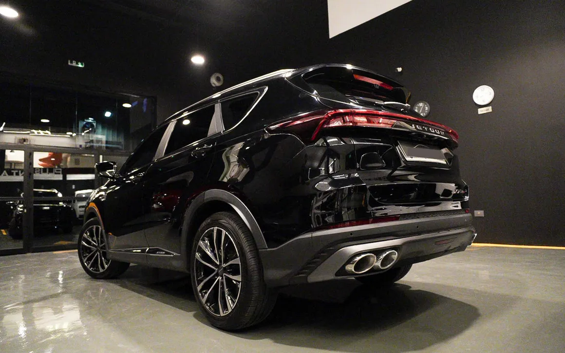JETOUR X70 PLUS - image 2