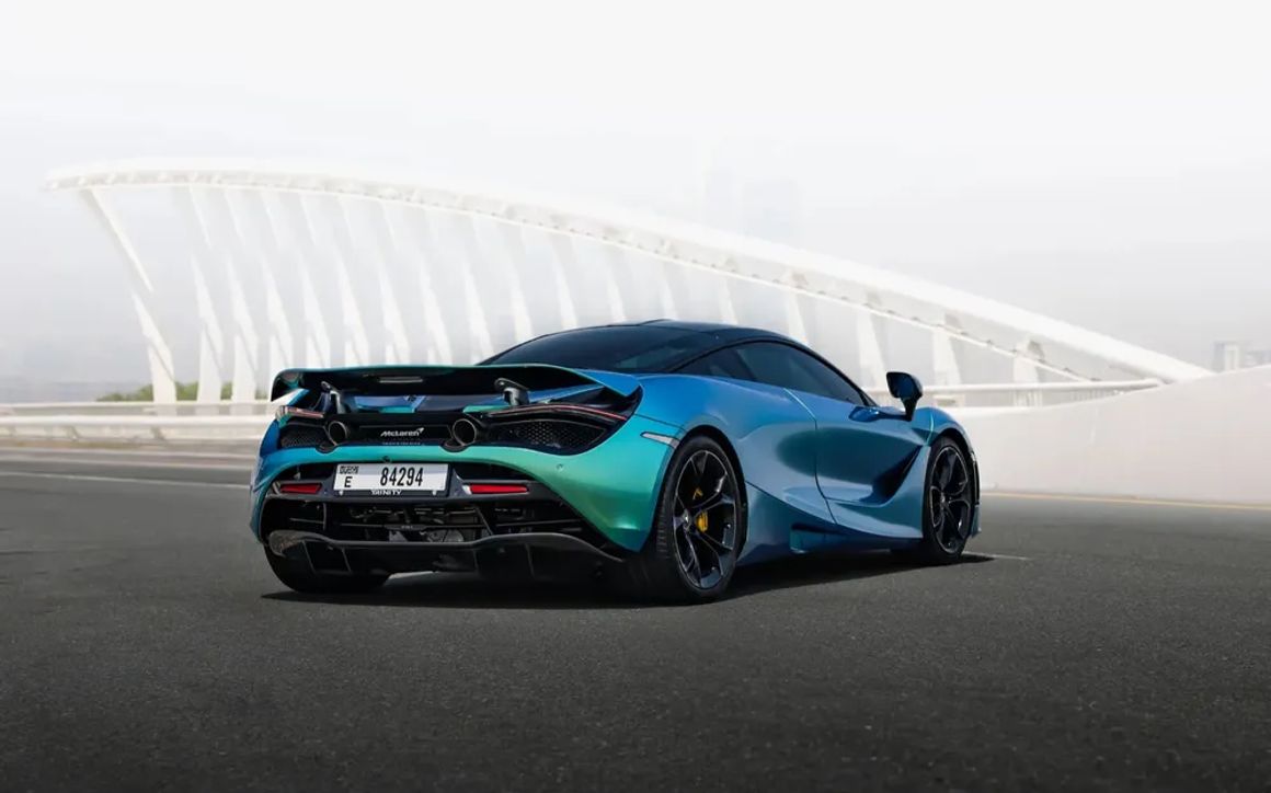McLaren 720S - image 3