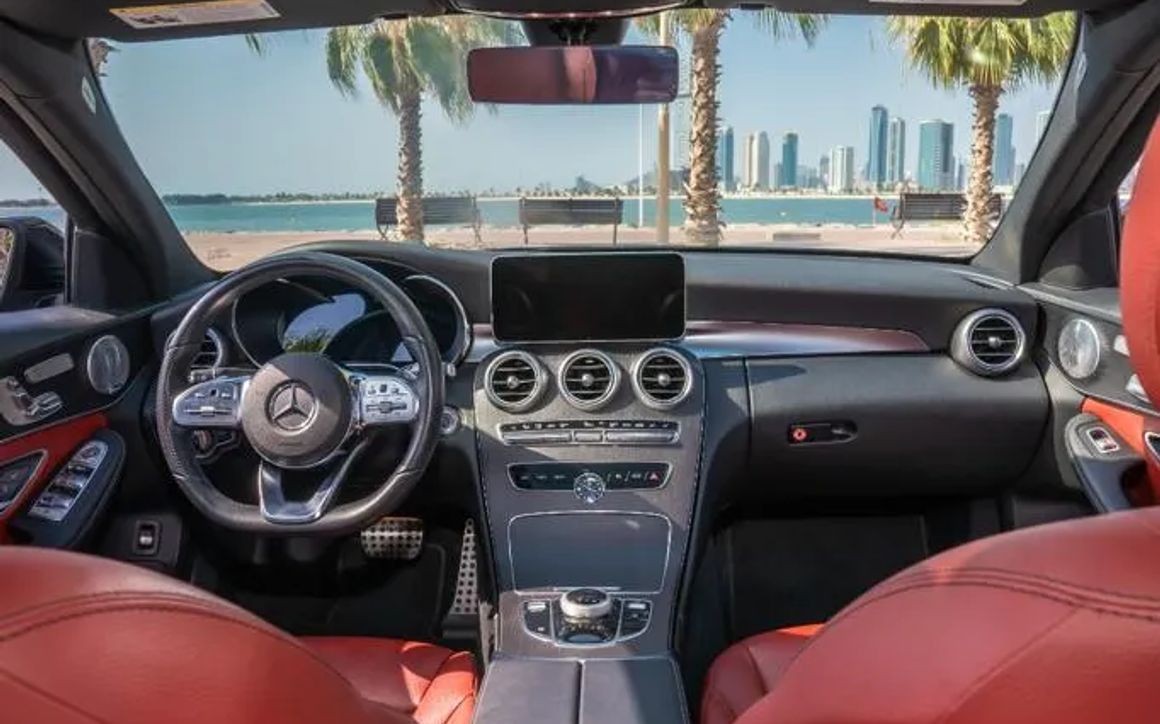 MERCEDES C300-4DOOR - image 9