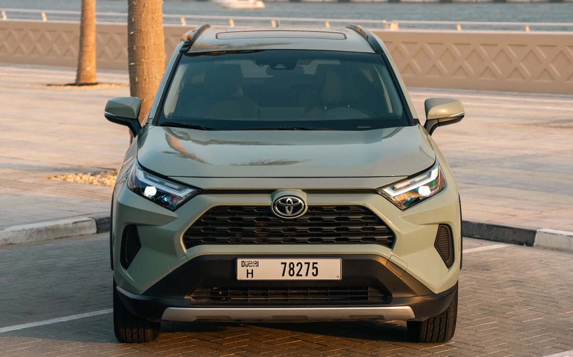 TOYOTA RAV4 - image 3