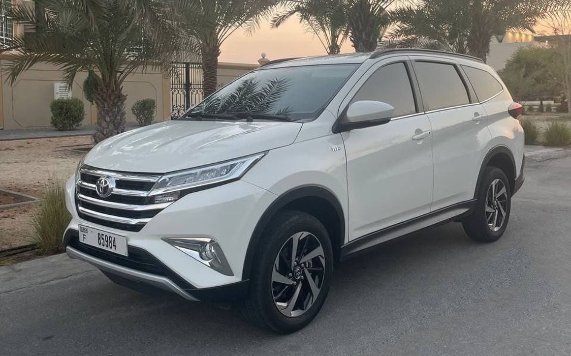 TOYOTA RUSH - image 1