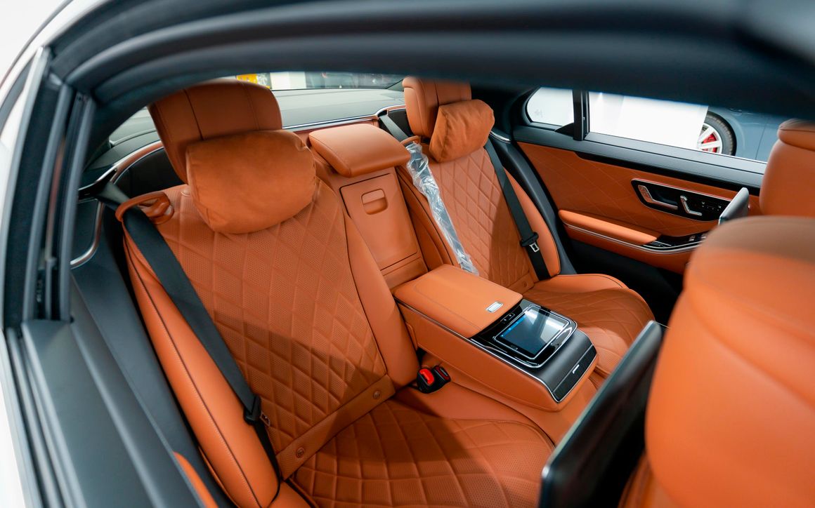 Mercedes S500 - image 11