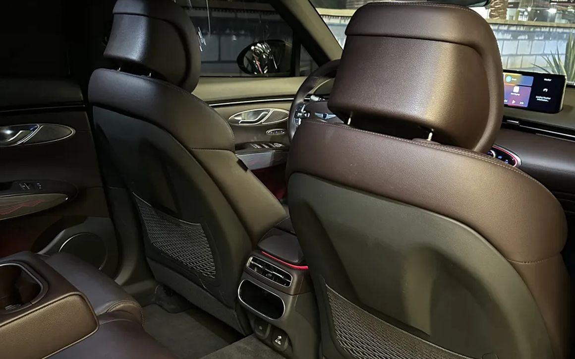 Genesis GV 70 - image 15