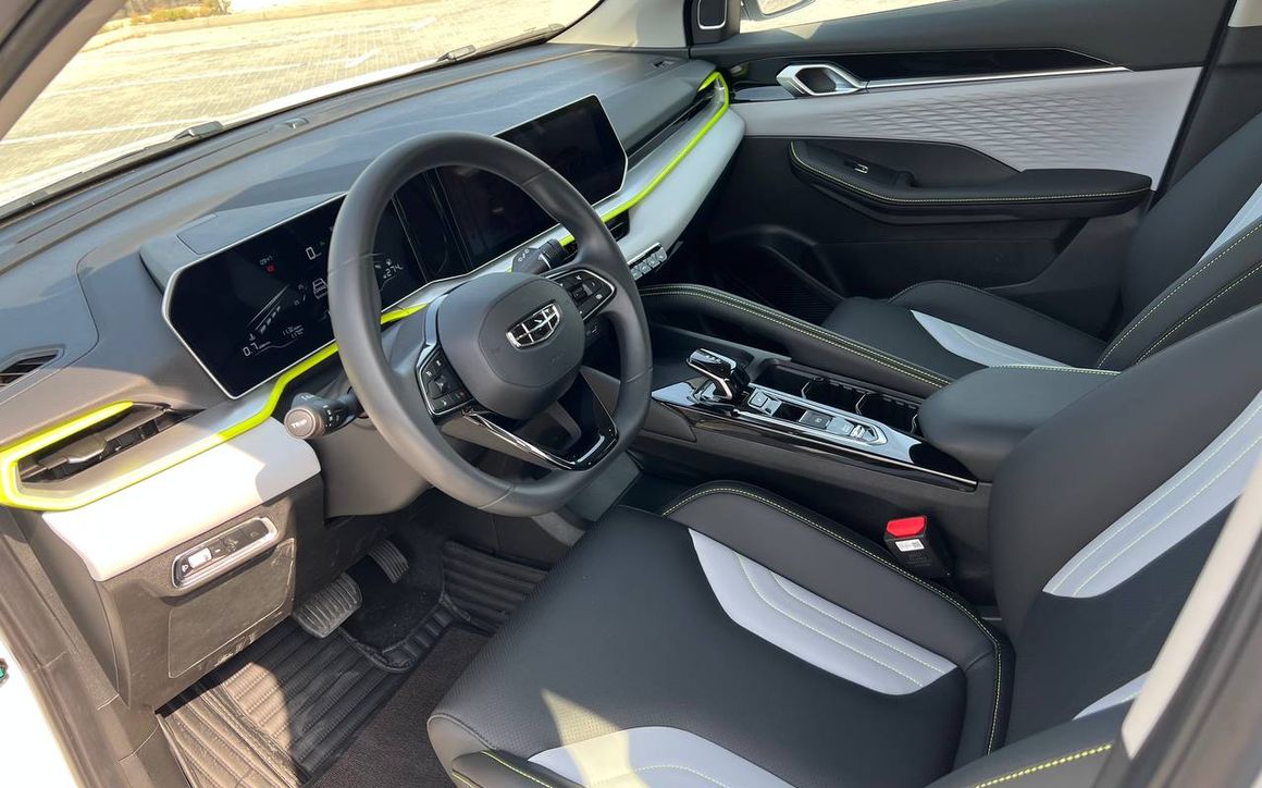Geely Coolray Mid Option 2024 - image 9