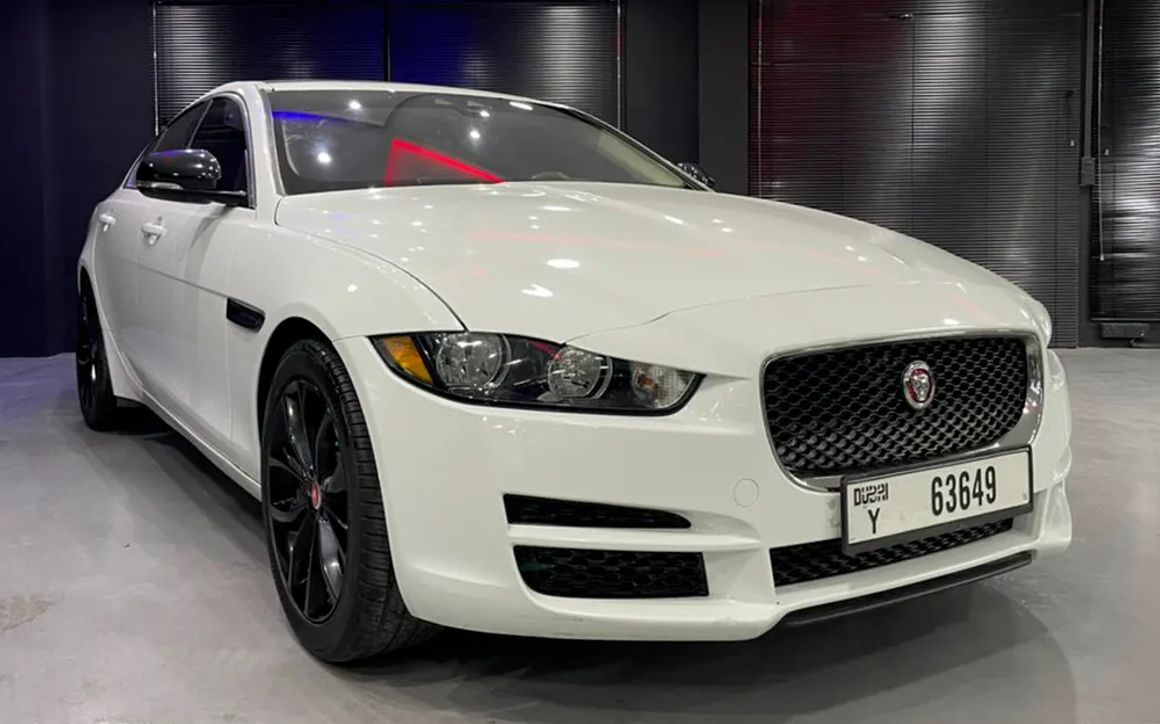 JAGUAR XE - image 1