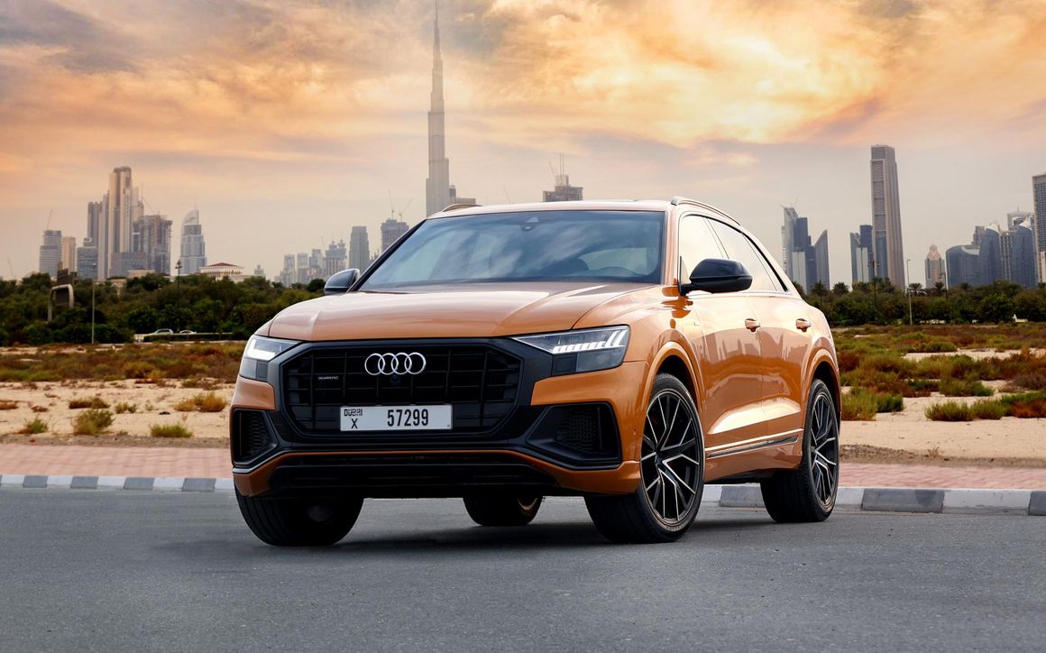 Audi Q8 Orange - image 1