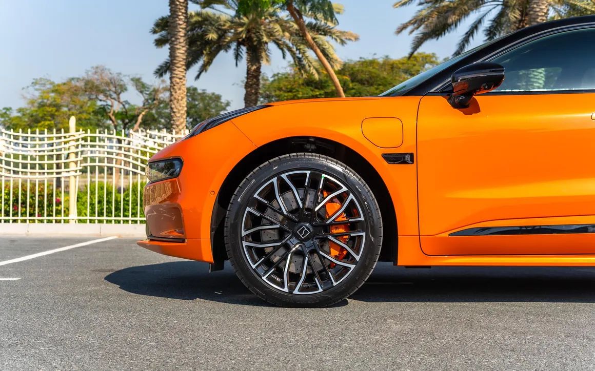 ZEEKR 001 - image 13